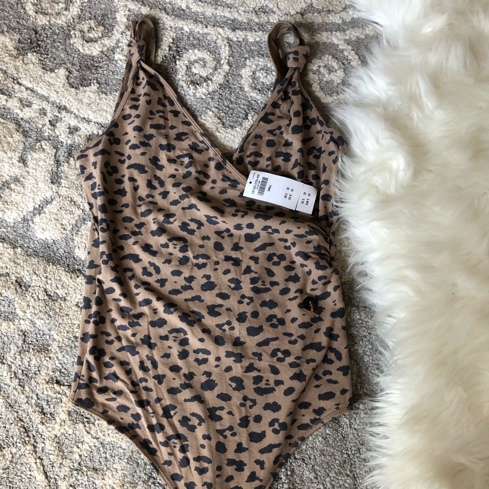 Abercrombie bodysuit with tags still on